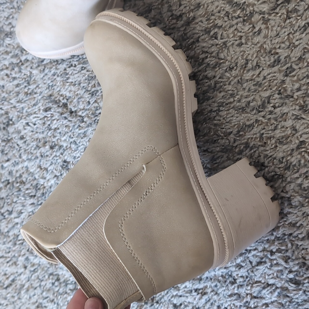 Jellypop Shelley Booties - Picture 4 of 9